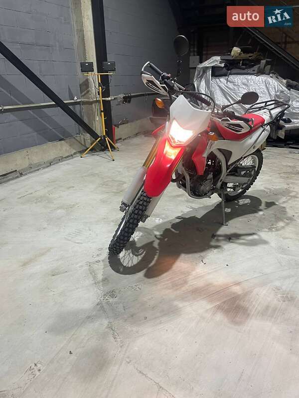 Мотоцикл Многоцелевой (All-round) Honda CRF 250L