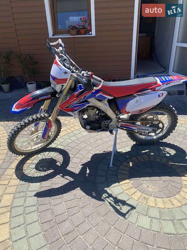 Мотоцикл Внедорожный (Enduro) Honda CRF 250MF