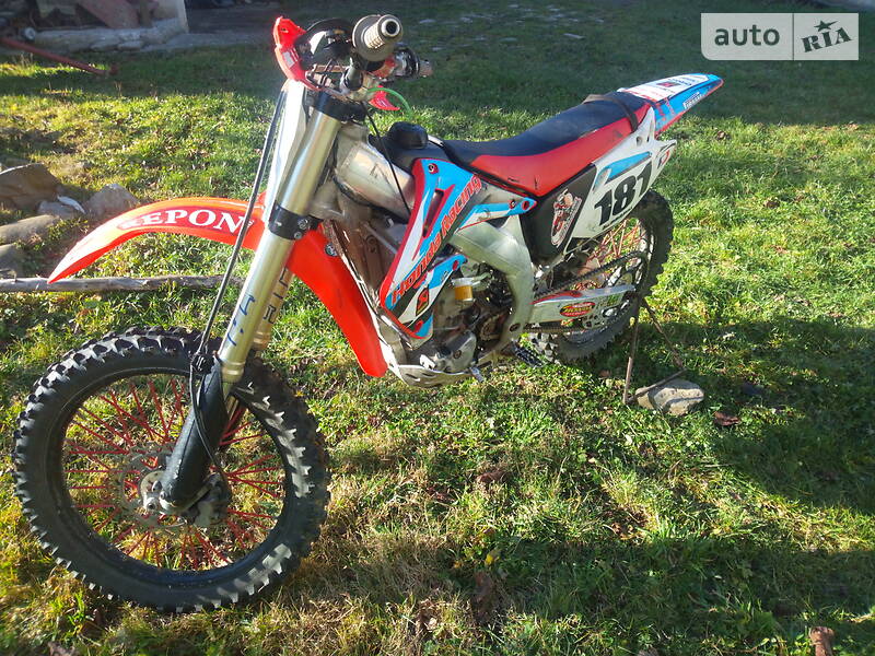 Мотоцикл Кросс Honda CRF 450R