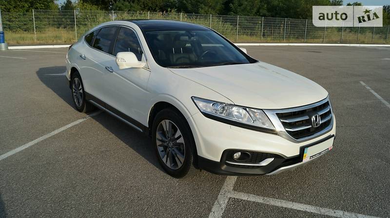Honda Crosstour 2013 года