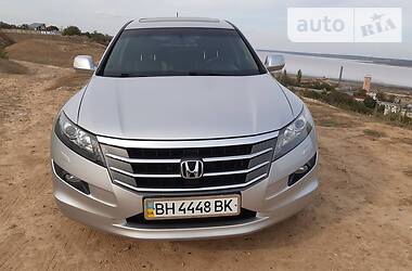 Honda Crosstour  2011