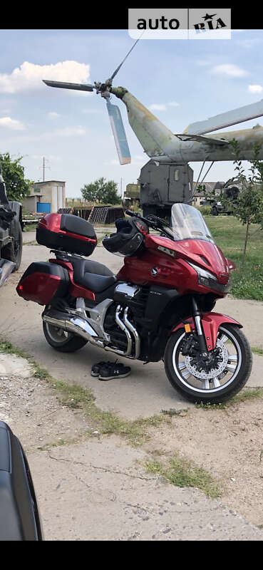 Мотоцикл Круизер Honda CTX 1300