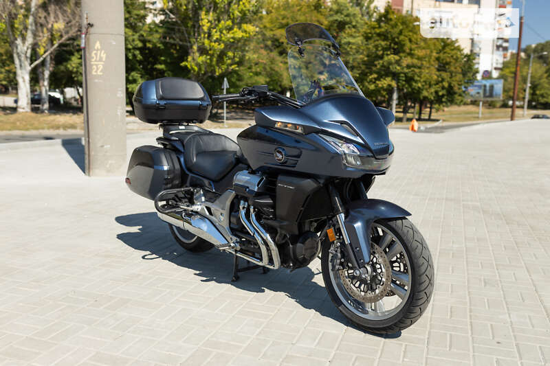 Мотоцикл Туризм Honda CTX 1300