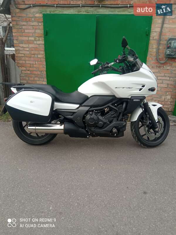 Мотоцикл Туризм Honda CTX 700