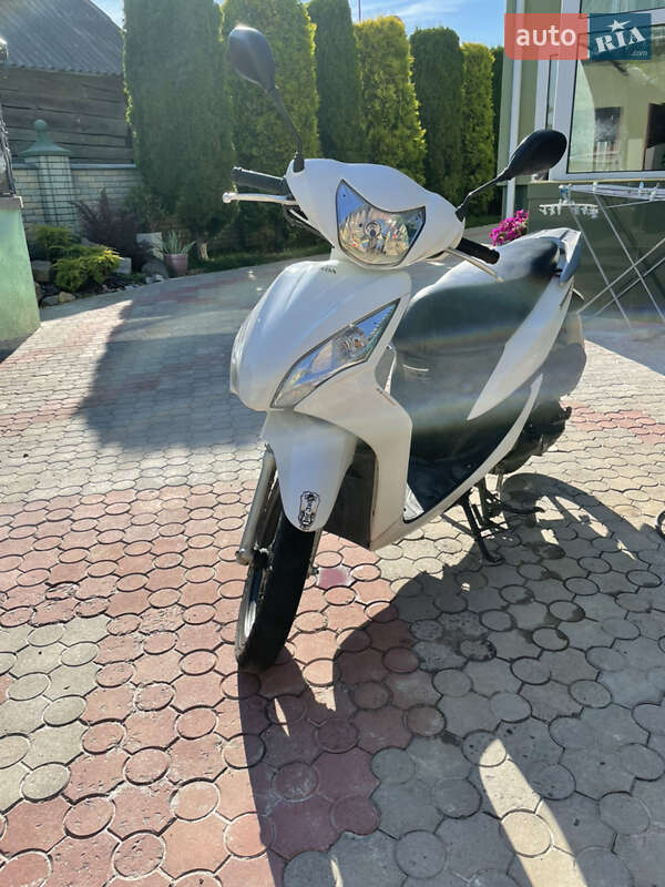 Макси-скутер Honda Dio 110 (JF31)