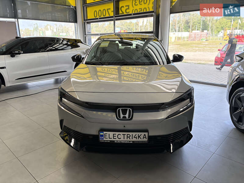 Honda e:NP2