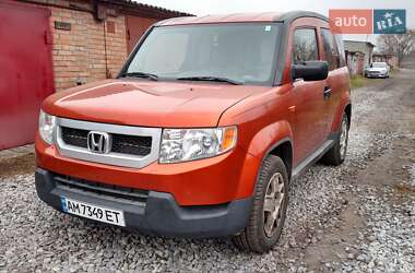 Honda Element  2010