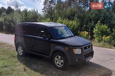 Honda Element  2004