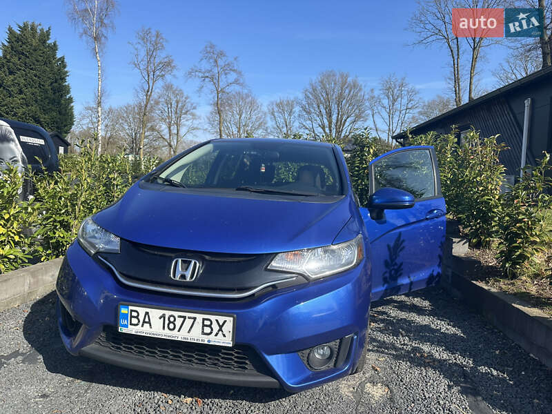 Хэтчбек Honda Fit
