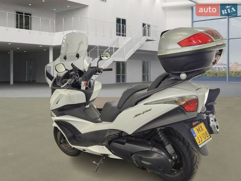 Мотоцикл Багатоцільовий (All-round) Honda FJS 400