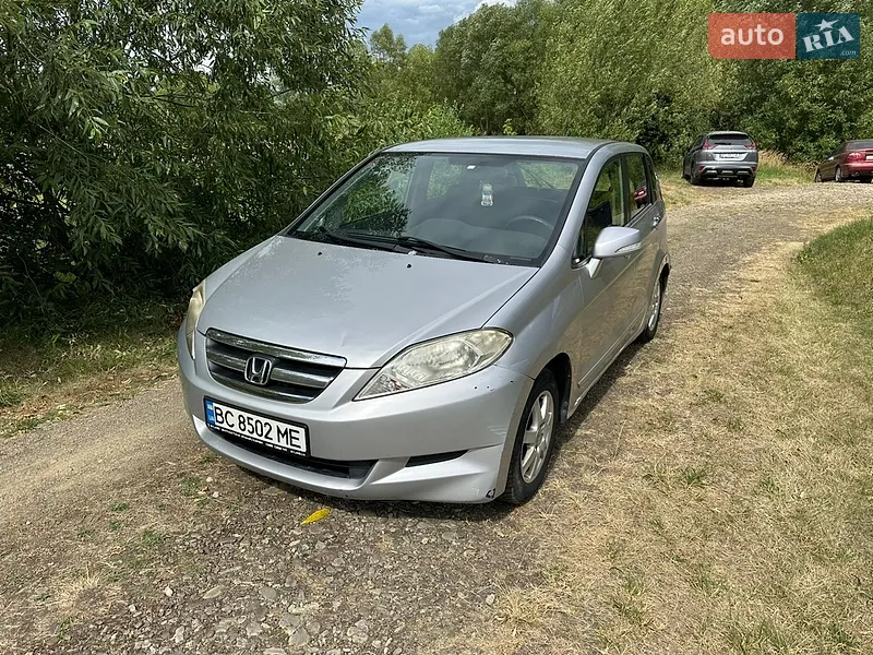 Honda FR-V