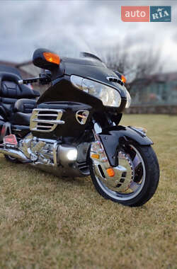Honda GL 1800 Gold Wing Tour  2007