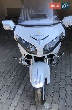 Honda GL 1800 Gold Wing  2013