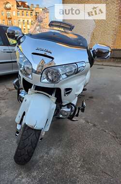 Honda GL 1800 Gold Wing  2004