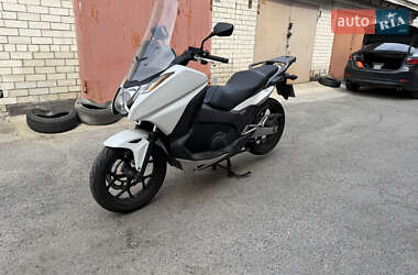 Honda Integra 750 2015