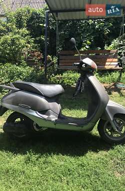 Honda Lead 100  1999