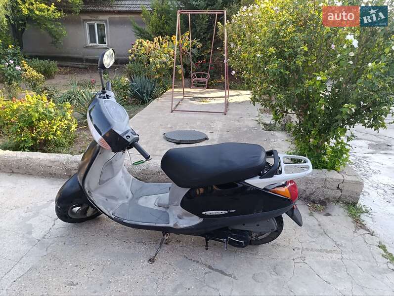 Мопеди Honda Lead 100