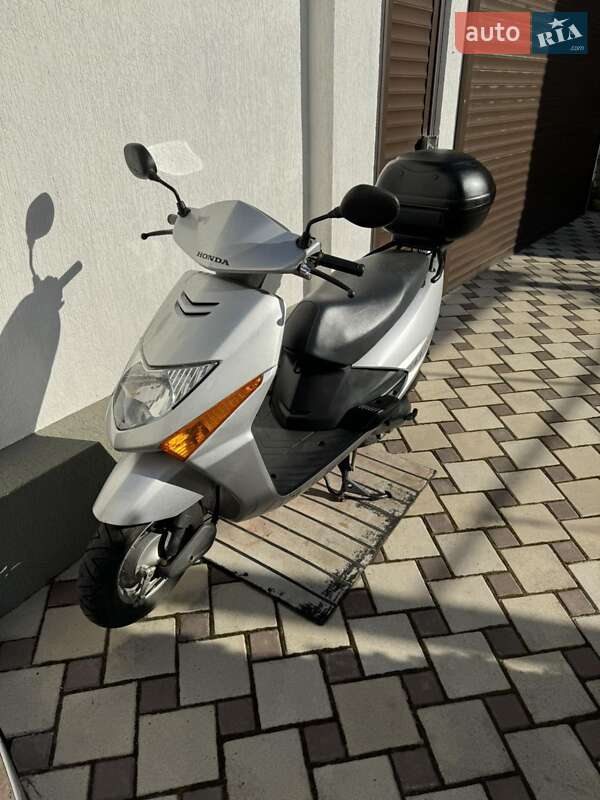 Скутер Honda Lead 110 JF-19