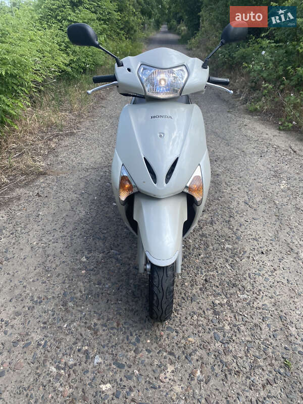 Макси-скутер Honda Lead 110 JF-19