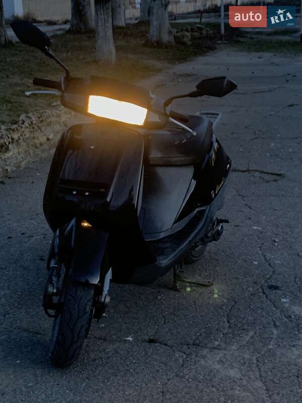 Грузовые мотороллеры, мотоциклы, скутеры, мопеды Honda Lead 50 AF-20