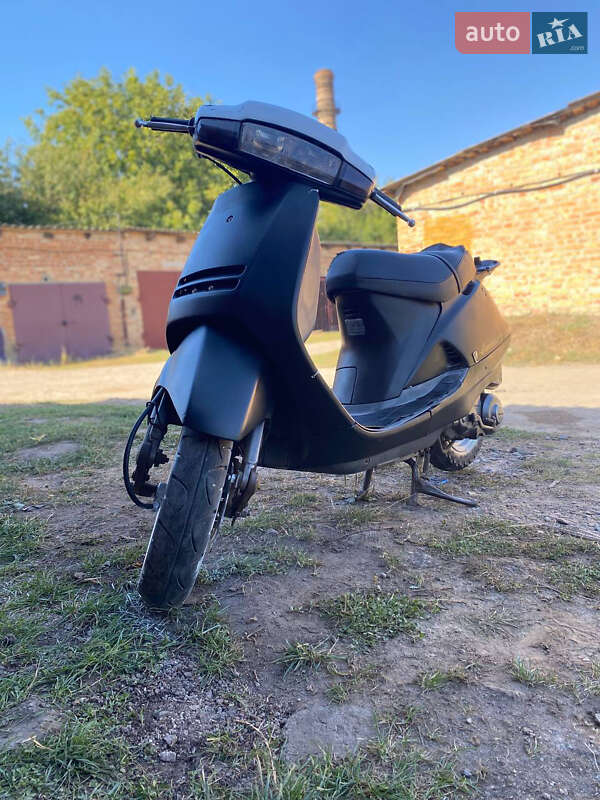 Мопеды Honda Lead 90