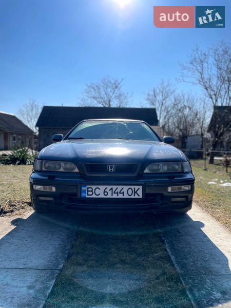 Купе Honda Legend