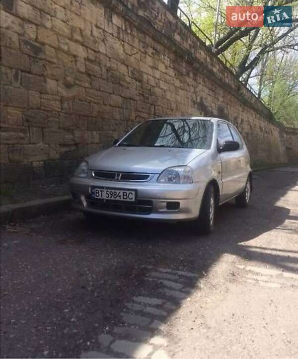 Хэтчбек Honda Logo