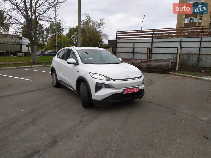 Honda M-NV