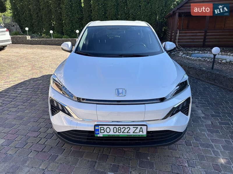 Внедорожник / Кроссовер Honda M-NV