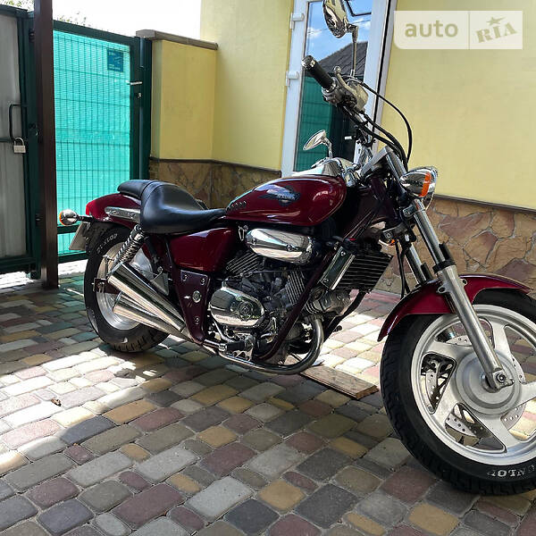 Honda Magna 250