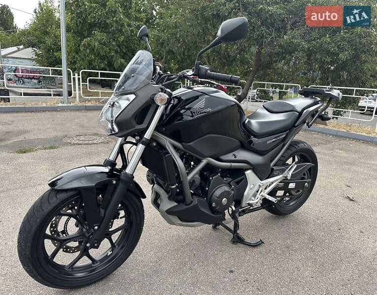 Мотоцикл Туризм Honda NC 700S