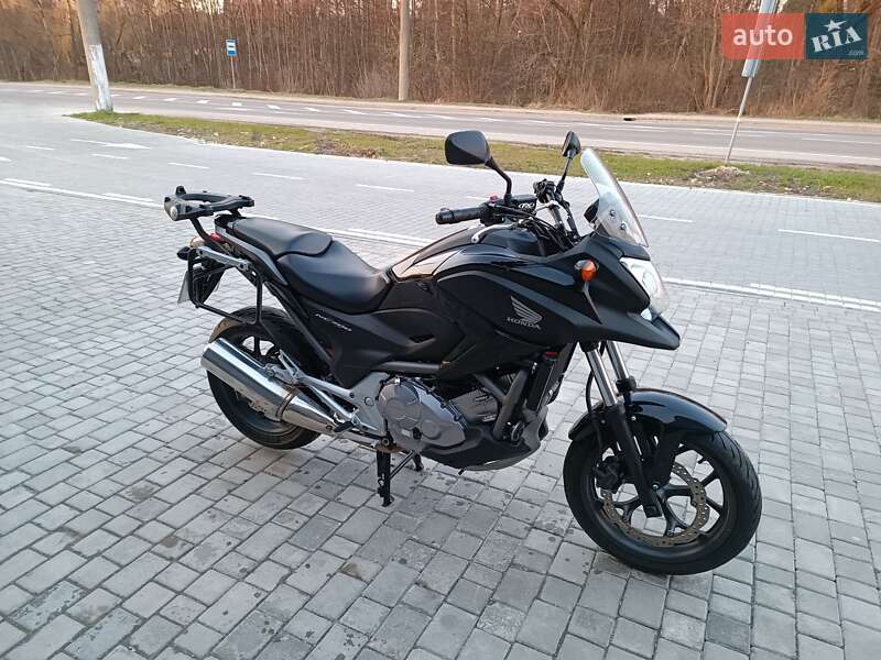 Мото Honda NC 700X