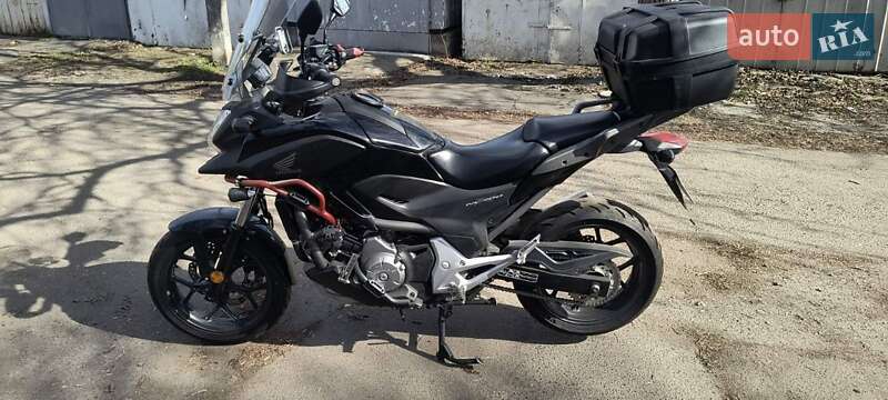 Мотоцикл Позашляховий (Enduro) Honda NC 700X