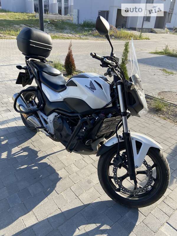 Мотоцикл Классик Honda NC 750S