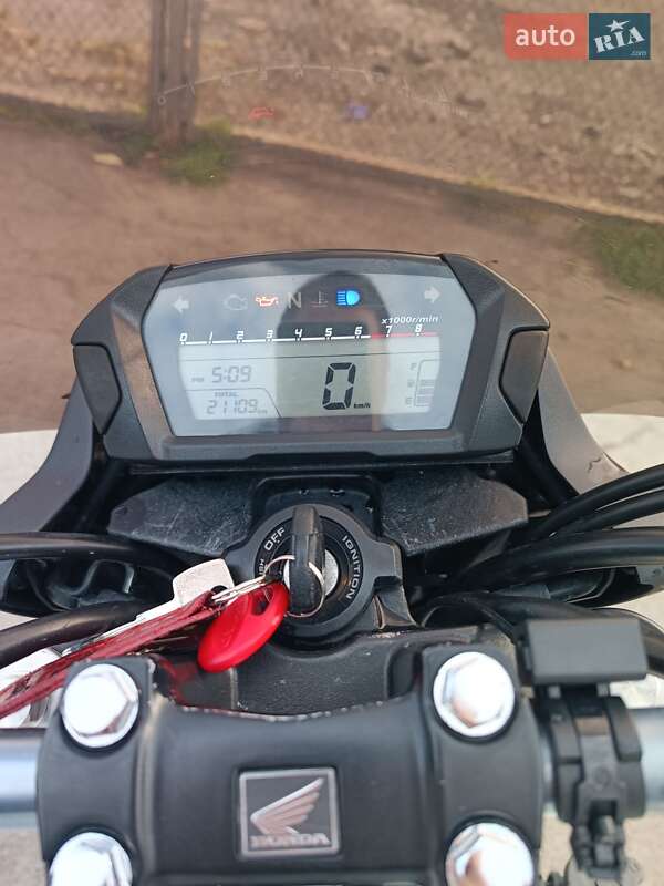Мотоцикл Спорт-туризм Honda NC 750S