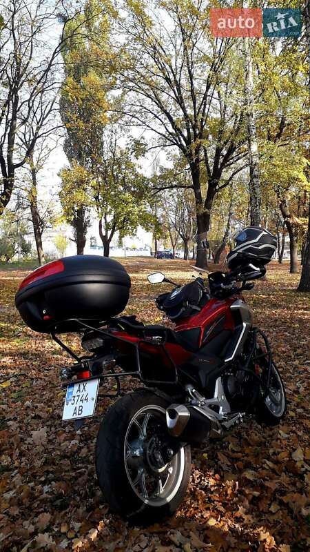 Мотоцикл Многоцелевой (All-round) Honda NC 750X
