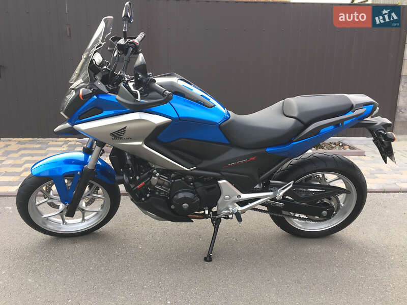Мотоцикл Туризм Honda NC 750X