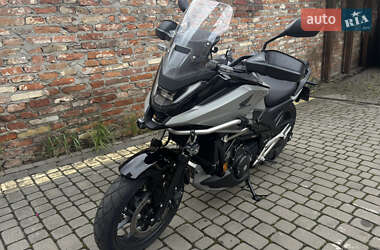 Honda NC 750X 2025