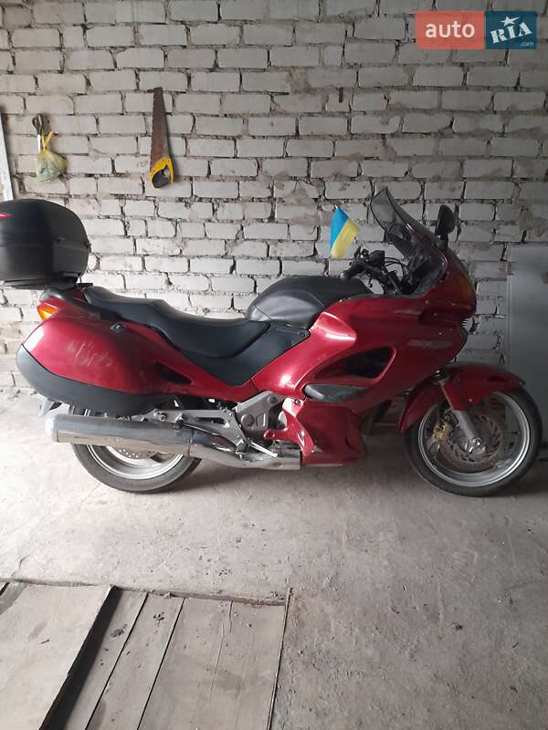 Грузовые мотороллеры, мотоциклы, скутеры, мопеды Honda NT 650V Deauville