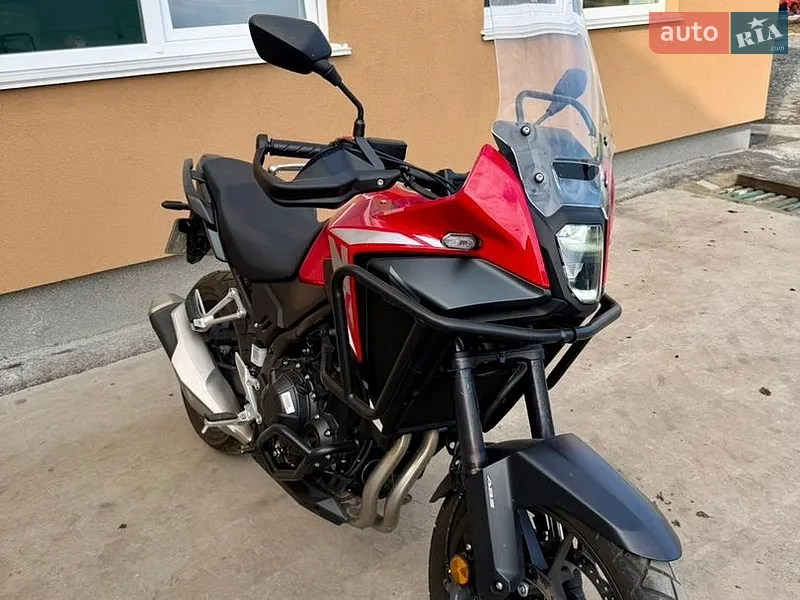 Honda NX 500 2025