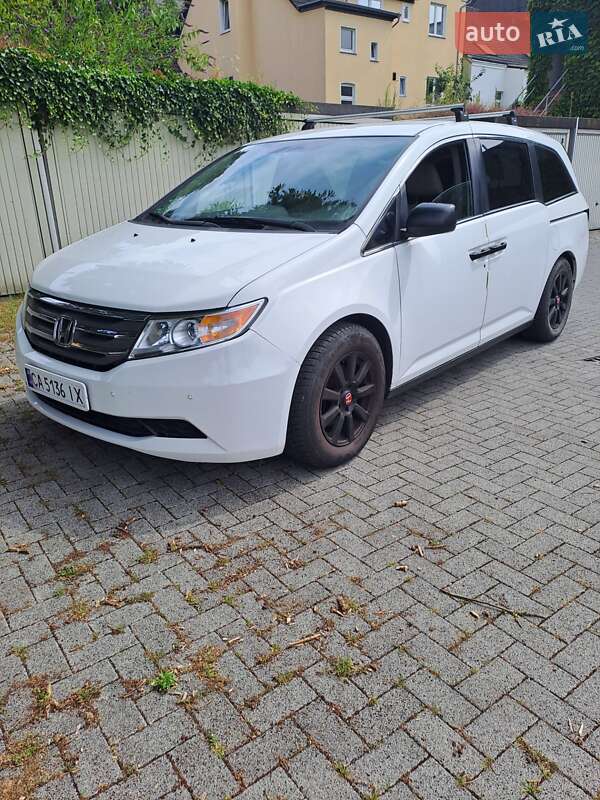Мінівен Honda Odyssey