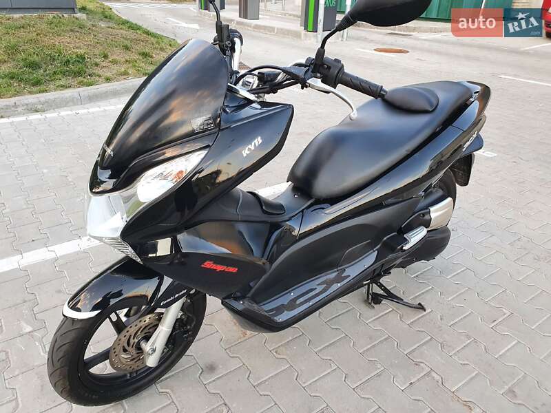 Скутер Honda PCX 125