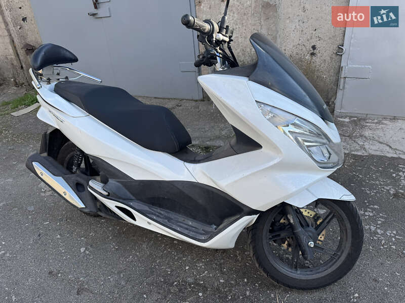 Боббер Honda PCX 125