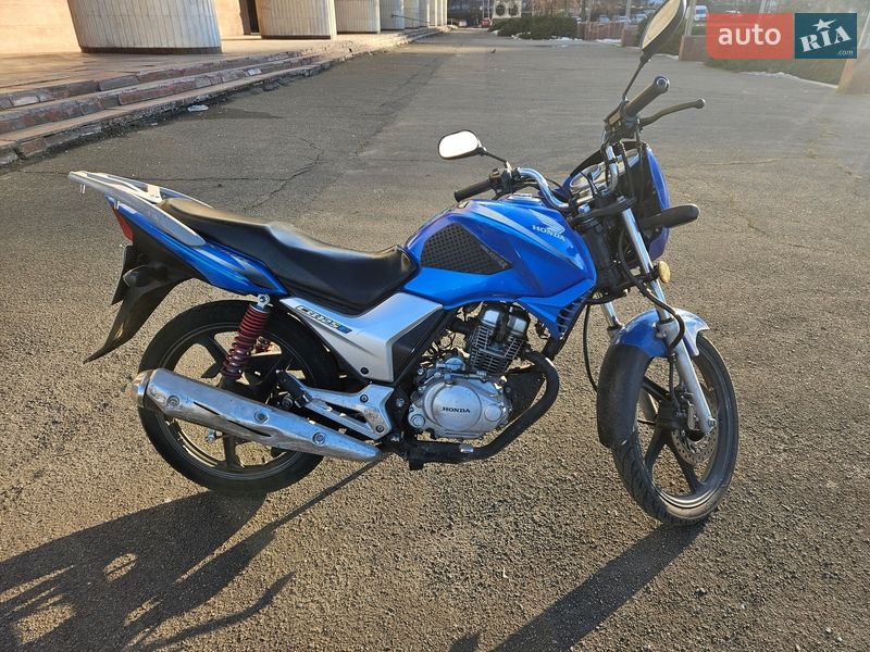 Мотоцикл Классик Honda SDH 125