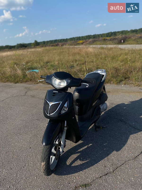 Мопеды Honda SH 150