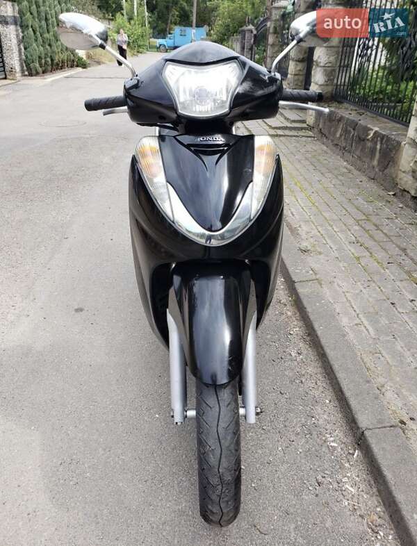 Грузовые мотороллеры, мотоциклы, скутеры, мопеды Honda SH 300i