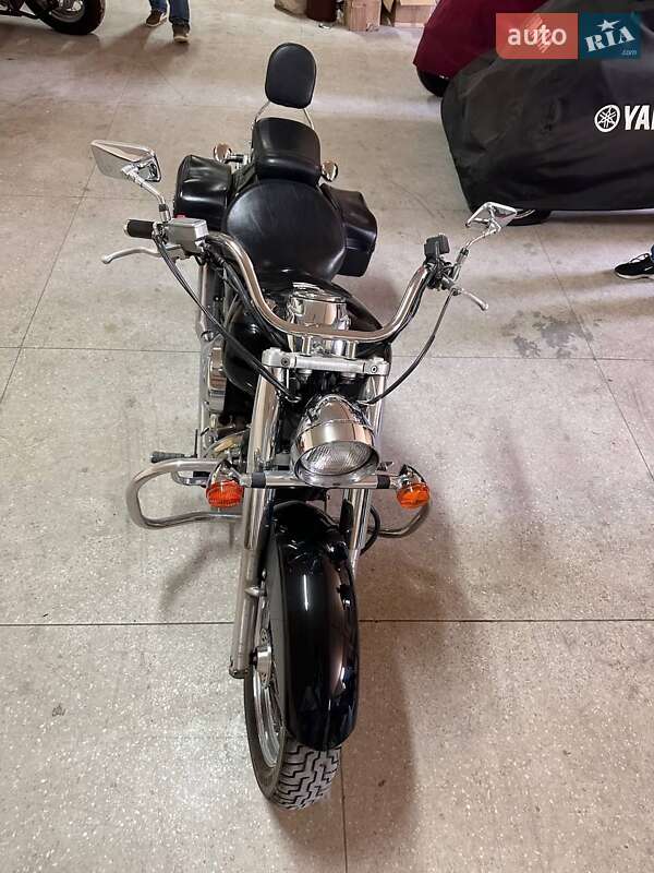 Мотоцикл Круизер Honda Shadow 600