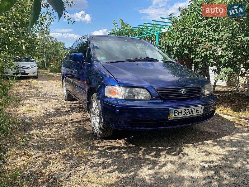 Легковые Honda Shuttle
