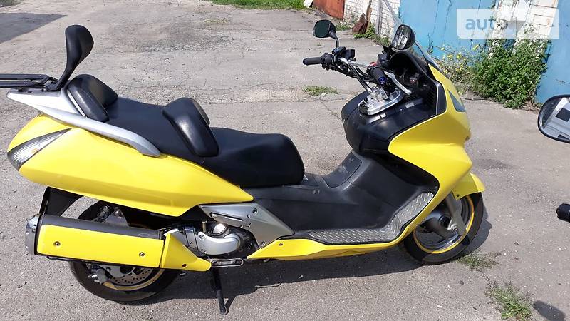 Honda Silver Wing 600