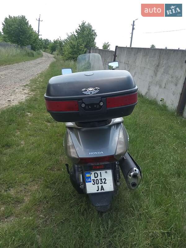 Honda Silver Wing 600